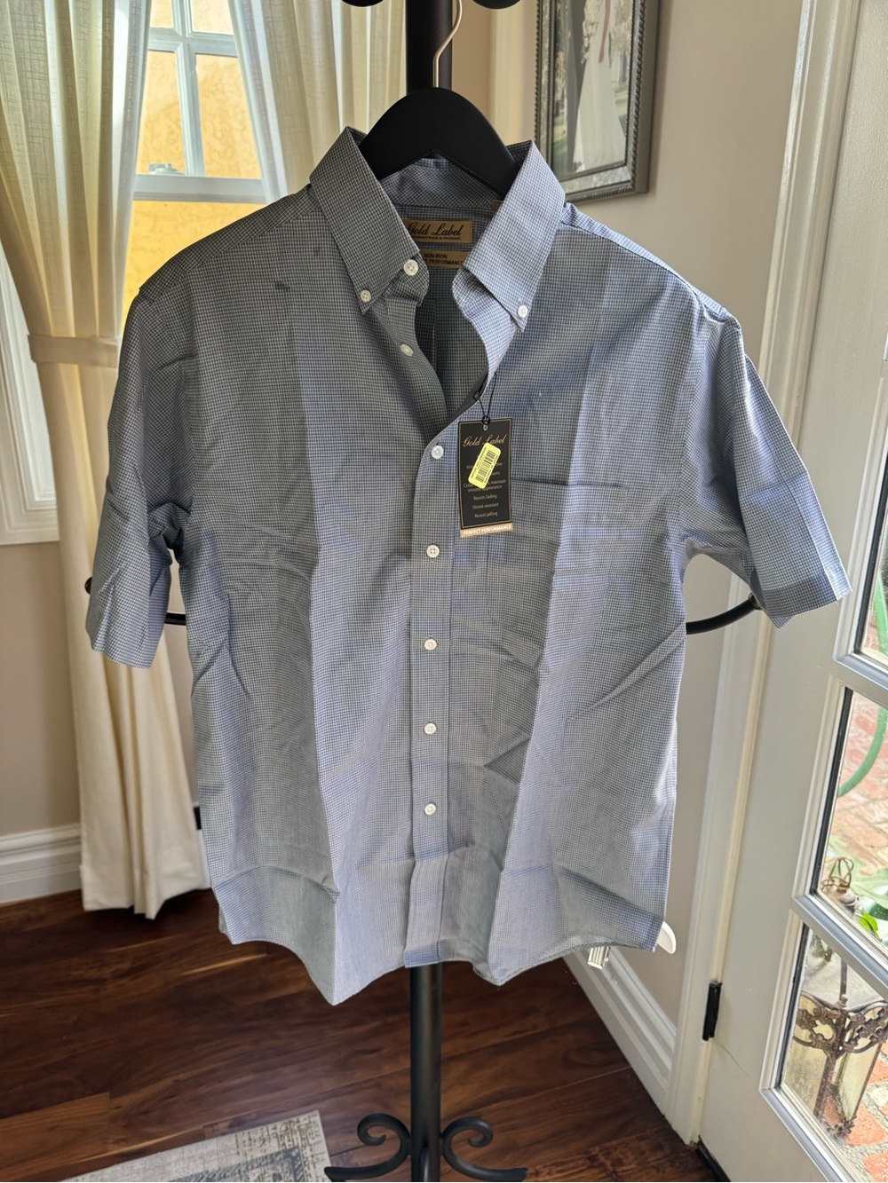 Gold Label Men Short-Sleeve Button-Down Shirt in Blue Size Medium New